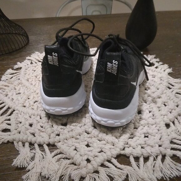 Women's Nike Air Zoom Kim Jones LWP 16 Shoes - Picture 4 of 5